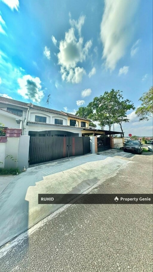 Taman Skudai Baru Fully Renovated 5-Bedroom Double Storey Terrace House for Sale