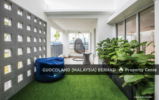 Chloe Residence