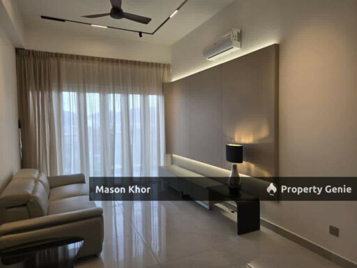 CODRINGTON RESIDENCE MIDDLE FLOOR 1288sf 2CP FULLY RENO & FURNISHED GEORGETOWN