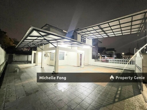 Taman Bukit Kempas @ Jalan Bukit Kempas 3 / Double Storey Semi Detached