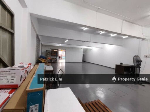 [Hot Area Malim Jaya] Corner 2-Storey Commercial Shop‼️Spacious‼️ Malim Jaya Industrial Area | For Rent 🔥