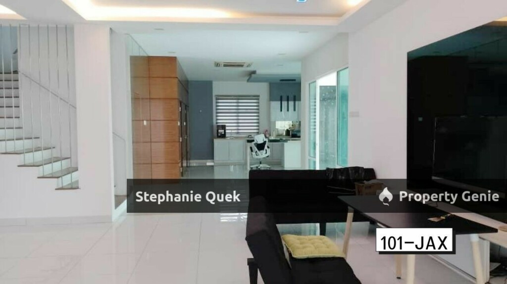 3 Storey Corner Superlink House For Rent Or Sale @ Anjung Sari Setia Alam Gated Guarded Fully Extended Renovated