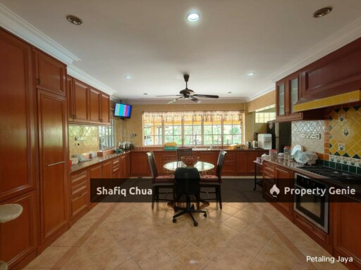 Freehold Bungalow with Huge Land Bukit Gasing, Petaling Jaya For Sale