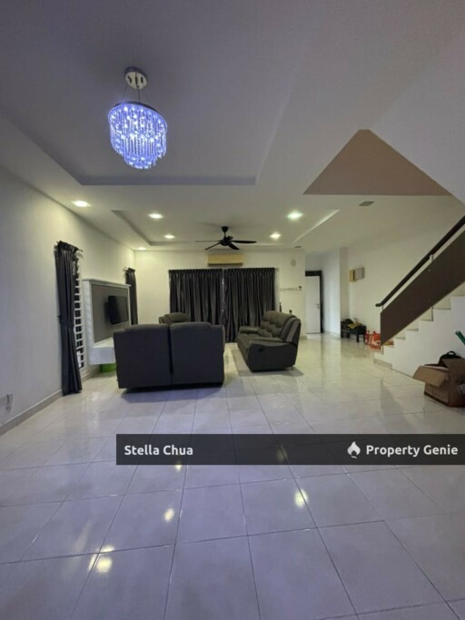 Double Storey House Corner with 20ft Land for SALE