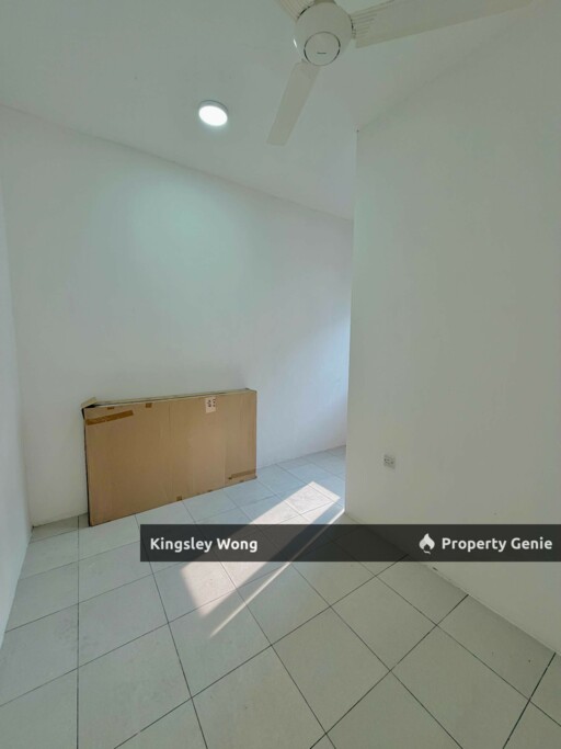 Pengkalan Station 18 Double Storey Terrace House Basic Unit Facing Empty Land