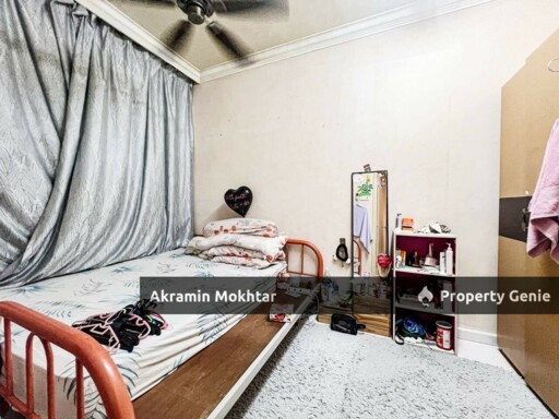 FREEHOLD, RENOVATED & PARTIALLY FURNISHED | 2 Storey House Taman Prima Saujana Kajang Selangor
