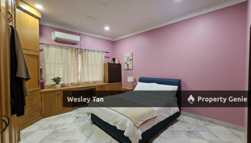 Single Storey SemiD Ayer Keroh Fully Extended 5rooms Extra Garden Area