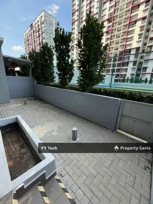 Admiral Residence 3R Garden Unit｜LVL 5