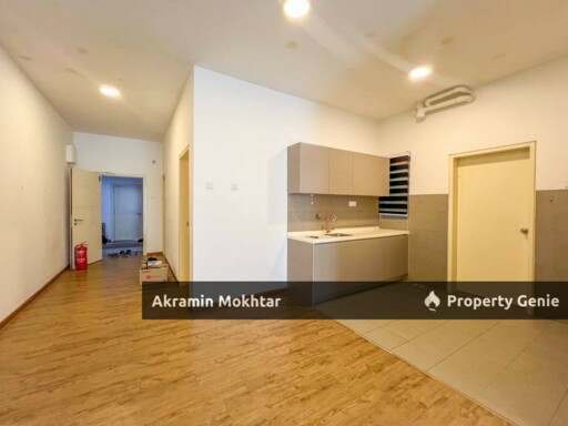 Freehold & 1 Parking | Lakefront Homes Condominium, Cyberjaya