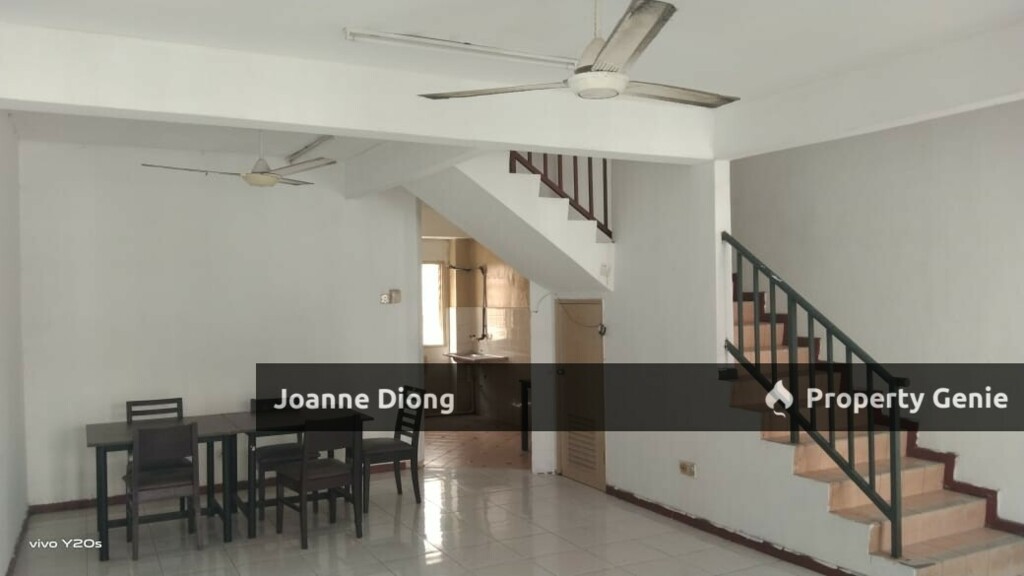 Subang 2-3 Storey Terrace House