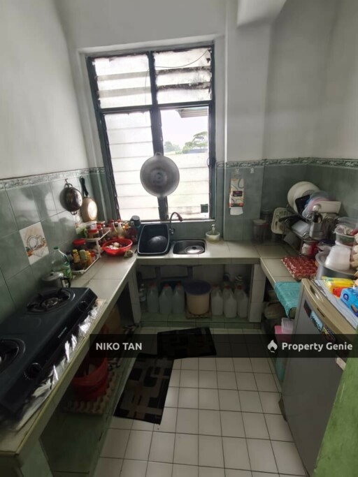 Flat Rosmerah Taman Johor Jaya For Sale