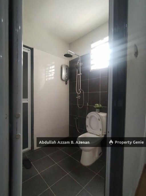 DOUBLE STORY CORNER LOT ! FULLY FURNISHED