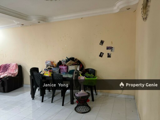 Taman Mount Austin Jalan Mutiara Emas 2/24