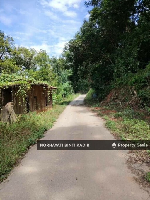 TANAH 13.8 EKAR BERHAMPIRAN JALAN RAUB-LIPIS
