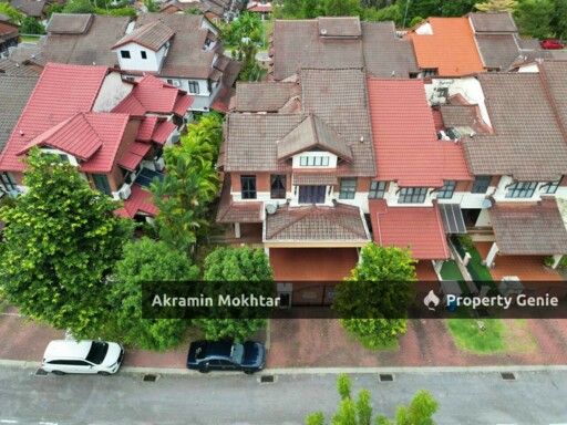 FREEHOLD, END LOT & RENOVATED | DOUBLE STOREY TERRACE, JALAN BIRAI, BUKIT JELUTONG, SHAH ALAM.