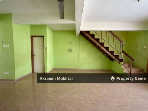Facing Open & Extended | 2 Storey Terrace Taman Tasik Semenyih.