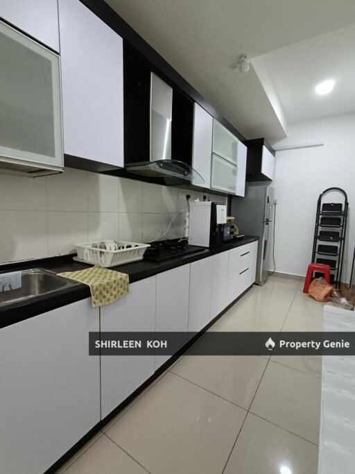Room for rent at Suriamas Suite @ Larkin JB Town