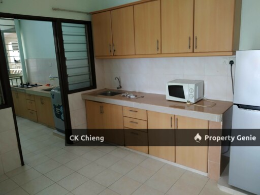 Suriamas Condo Rent, 4 Rooms Partly Furnished, Bandar Sunway PJS10