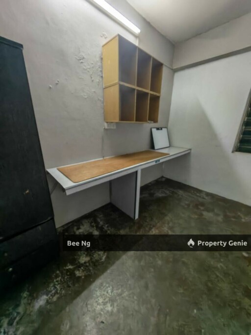 Flat @ Kangkar Pulai