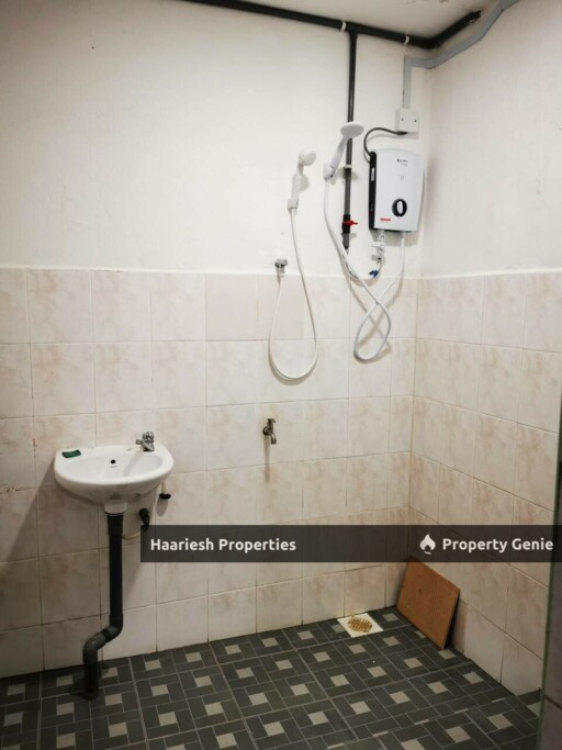 SINGLE STOREY HOUSE FOR RENT JALAN PERAK 7, TAMAN SRI SKUDAI, SKUDAI, JOHOR
