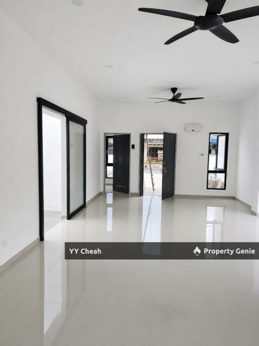 Menglembu Ipoh Single Storey New Bungalow For Sale, Leasehold 2123, 3 Rooms 3 Bathrooms