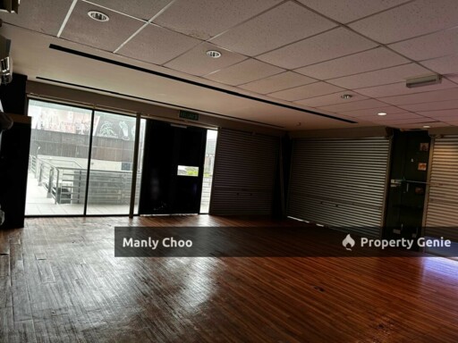 CORNER & RENOVATED 1st Floor Shoplot Kota Syahbandar Laksamana Town
