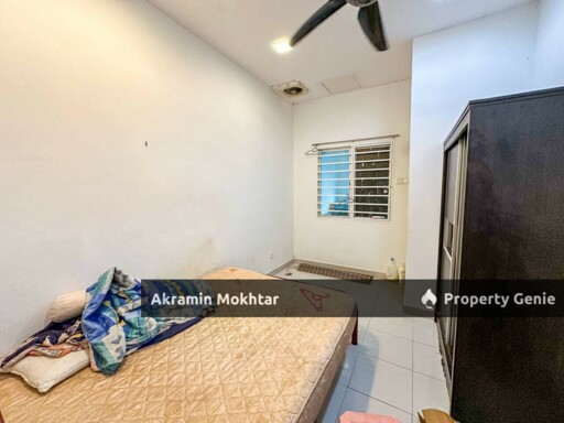 Freehold & Renovated | 2 Storey Terrace, Tmn Pelangi Semenyih 2 (Oakberry) @ Semenyih.