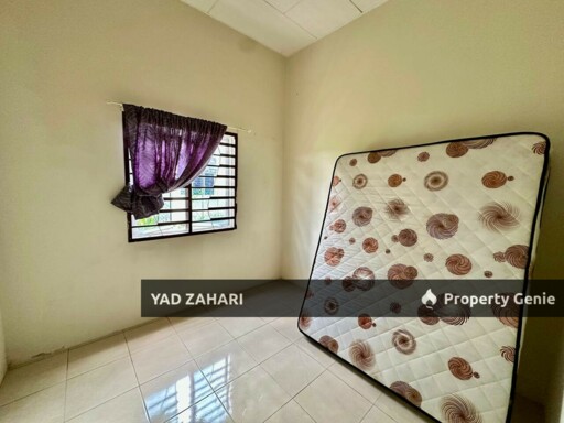 Seksyen 30, Shah Alam | 1-Storey Terrace 4 Bedrooms | RM425K - Endlot with 15Ft Extra Land & Bebas Banjir