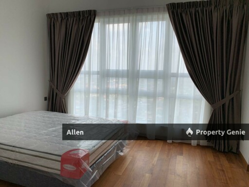 Tri Tower Unit with City & Sea View