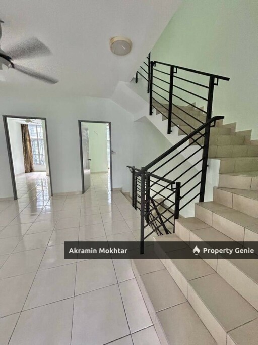 Freehold & Partially Furnished | 3 Storey Bangi Avenue Seksyen 7