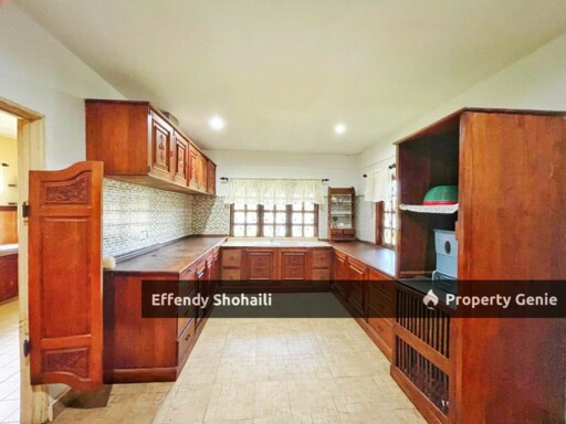 PANTAI SEPANG PUTRA BUNGALOW