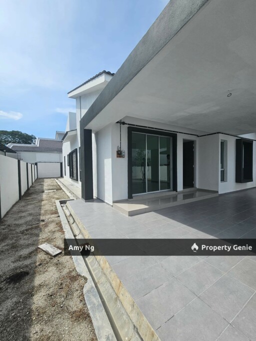 Last 2 units New Single Semi D For Sale Taman Shatin