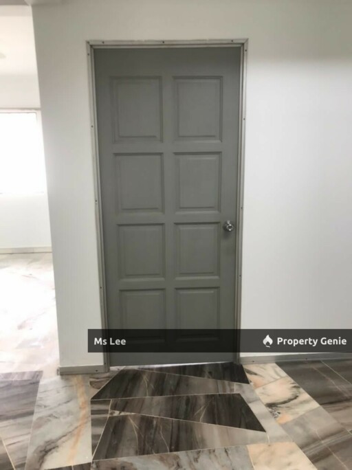 End Lot 2 Storey Town House (1St Floor unit)-Taman Sri Sentosa @ Klang-Ready 31/10