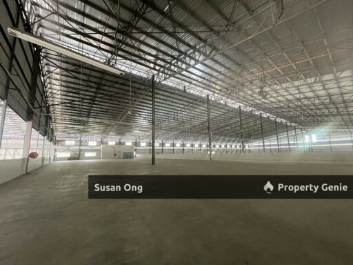 Rent-puncak alam-3 storey factory-brand new-gated & guarded-