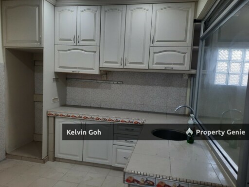 USJ 11 Subang Jaya 1.5 Storey 22x75