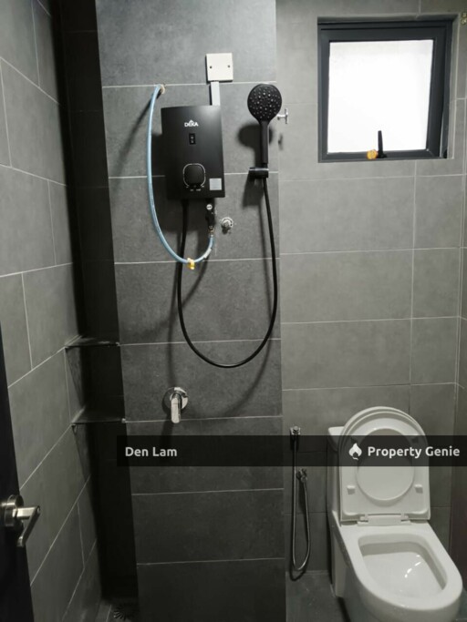 Neu Suite KLCC Master room For rent !!