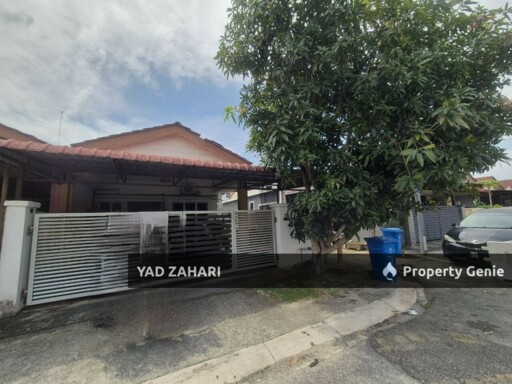 Jalan Kebun, Shah Alam | 1-Storey Terrace 4 Bedrooms | RM410K - Renovated and Nearby School