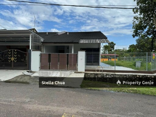 Single Storey House Corner Lot 🧡BIG Land 📍Jalan Keris Ulu Tiram