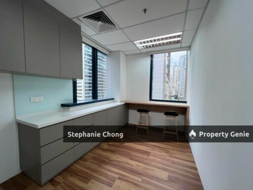 KLCC Office Fully-Furnished Newly-Renovated 📍 Wisma UOA Centre, Kuala Lumpur 🚆 Monorail LRT MRT