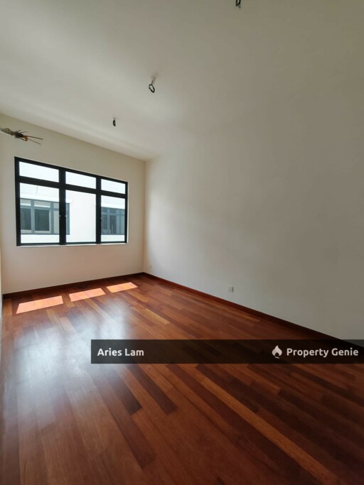 Danga Sutera @ Semi-D House Corner Lot / Skudai