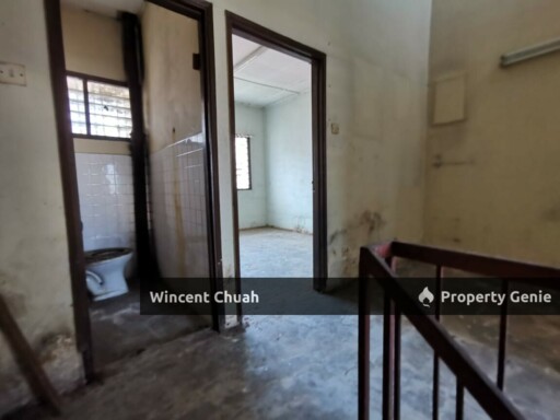 Freehold Taman Sri Muda, 2 Storey Terrace Seksyen 25
