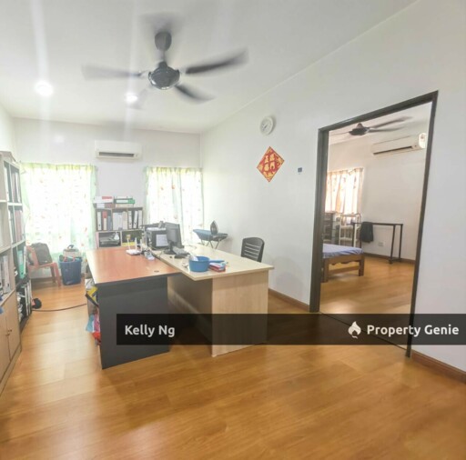 Semi D House At Aman Perdana Bukit Raja Klang For Sale
