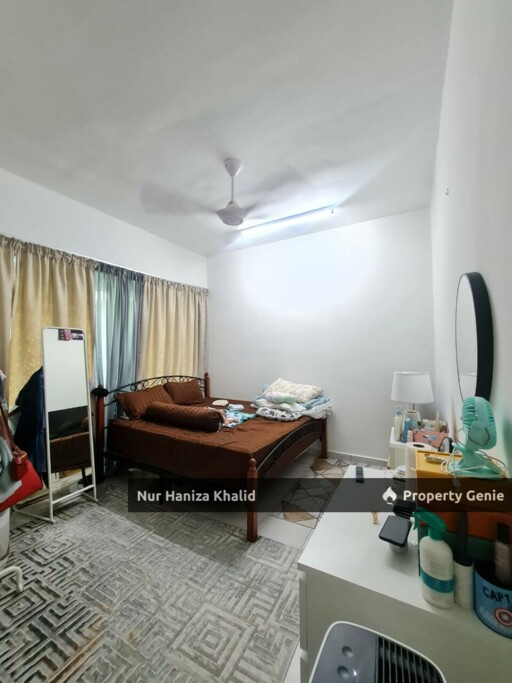 Town House, Lake Valley Avenue 2, Bandar Tun Hussein On Cheras Selangor