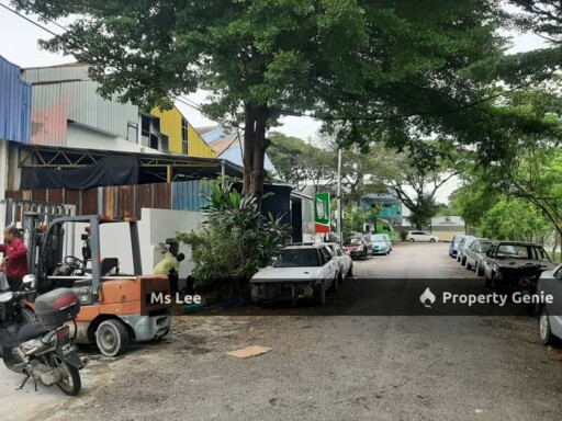 1.5 storey factory-Spring Crest Industrial Park @ Batu Caves-Good for investment Roi 4.5%