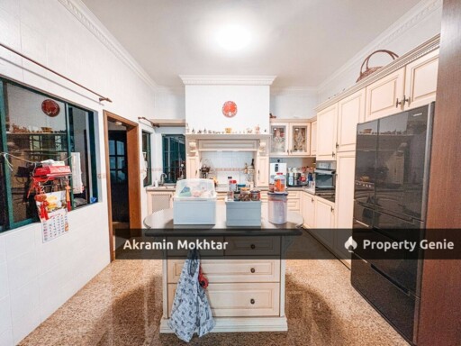 FREEHOLD, CORNER UNIT & RENOVATED | Double Storey Semi-D Taman Andaman Ukay, Ukay Perdana