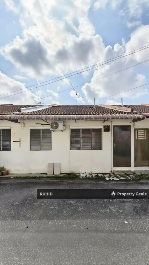 Freehold Seri Austin Single Storey Terrace House 3R2B