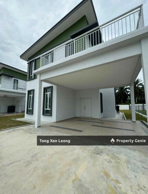 BJB Height Bungalow In Bemban, Spacious 5000 Sqft Land
