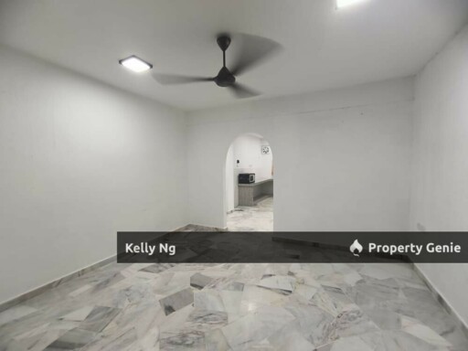 2 Sty Renovated House At Taman Klang Indah For Rent