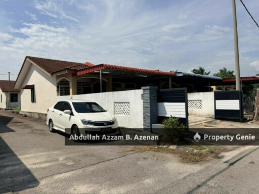 END LOT RENOVATED TAMAN KELISA RIA II