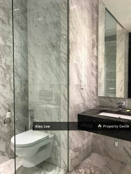 Banyan Tree Residences KLCC Ultra Luxury Condominium Next To Pavilion Kuala Lumpur Fully Furnished High Floor Unit With City View And Five Star Facilities